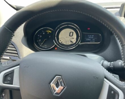 Серый Рено Меган, объемом двигателя 1.5 л и пробегом 259 тыс. км за 8900 $, фото 6 на Automoto.ua