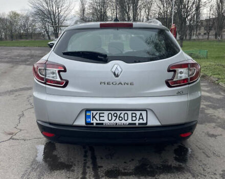 Серый Рено Меган, объемом двигателя 1.46 л и пробегом 268 тыс. км за 7999 $, фото 3 на Automoto.ua