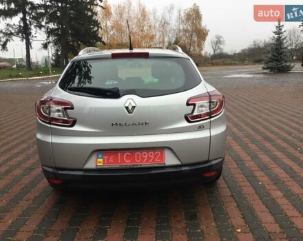 Серый Рено Меган, объемом двигателя 1.5 л и пробегом 169 тыс. км за 7900 $, фото 4 на Automoto.ua