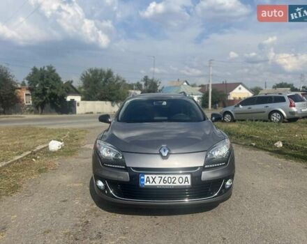 Сірий Рено Меган, об'ємом двигуна 1.5 л та пробігом 269 тис. км за 8800 $, фото 2 на Automoto.ua
