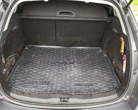 Серый Рено Меган, объемом двигателя 1.5 л и пробегом 290 тыс. км за 8400 $, фото 7 на Automoto.ua