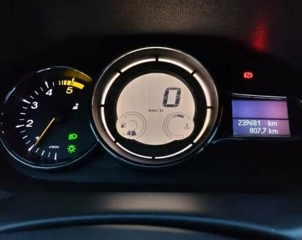 Серый Рено Меган, объемом двигателя 1.46 л и пробегом 233 тыс. км за 7200 $, фото 45 на Automoto.ua