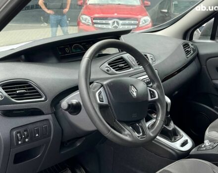 Сірий Рено Меган, об'ємом двигуна 1.5 л та пробігом 275 тис. км за 7990 $, фото 9 на Automoto.ua