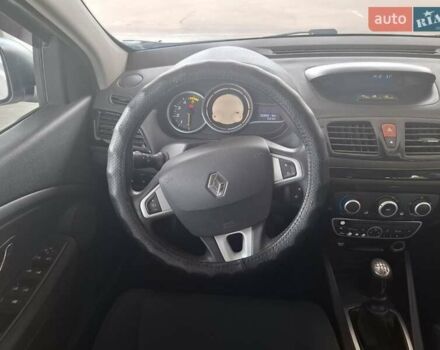 Рено Меган 2012 у Миколаєві на Automoto.ua Сірий Рено Меган, об'ємом двигуна 1.46 л та пробігом 323 тис. км за 7599 $, фото 18 на Automoto.ua