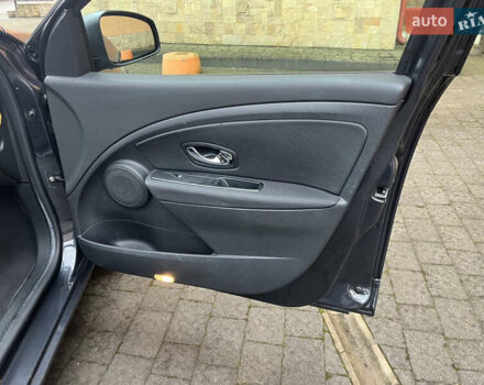 Серый Рено Меган, объемом двигателя 1.5 л и пробегом 210 тыс. км за 8300 $, фото 31 на Automoto.ua