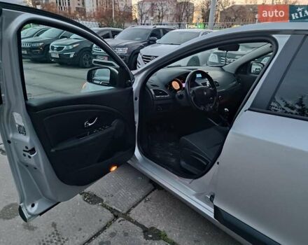 Серый Рено Меган, объемом двигателя 1.5 л и пробегом 269 тыс. км за 7590 $, фото 13 на Automoto.ua