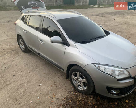 Серый Рено Меган, объемом двигателя 1.46 л и пробегом 317 тыс. км за 7200 $, фото 1 на Automoto.ua