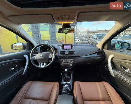 Серый Рено Меган, объемом двигателя 1.5 л и пробегом 235 тыс. км за 8500 $, фото 4 на Automoto.ua