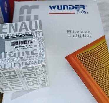 Сірий Рено Меган, об'ємом двигуна 1.46 л та пробігом 325 тис. км за 8700 $, фото 78 на Automoto.ua