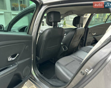 Серый Рено Меган, объемом двигателя 1.46 л и пробегом 292 тыс. км за 7800 $, фото 20 на Automoto.ua