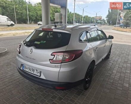 Рено Меган 2012 у Миколаєві на Automoto.ua Сірий Рено Меган, об'ємом двигуна 1.46 л та пробігом 323 тис. км за 7599 $, фото 7 на Automoto.ua