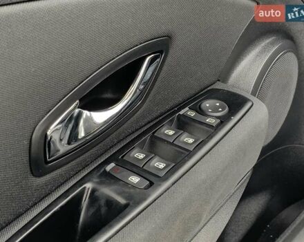 Серый Рено Меган, объемом двигателя 1.46 л и пробегом 263 тыс. км за 7999 $, фото 36 на Automoto.ua