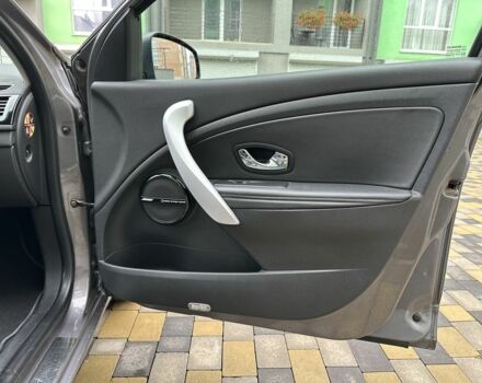 Серый Рено Меган, объемом двигателя 1.5 л и пробегом 290 тыс. км за 7900 $, фото 12 на Automoto.ua