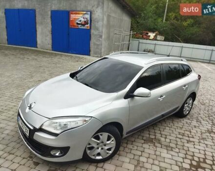 Серый Рено Меган, объемом двигателя 1.5 л и пробегом 280 тыс. км за 7200 $, фото 2 на Automoto.ua