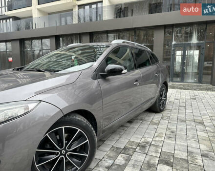 Сірий Рено Меган, об'ємом двигуна 1.46 л та пробігом 293 тис. км за 7800 $, фото 2 на Automoto.ua