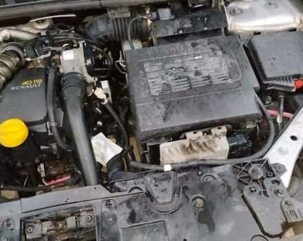 Серый Рено Меган, объемом двигателя 1.46 л и пробегом 239 тыс. км за 7200 $, фото 41 на Automoto.ua