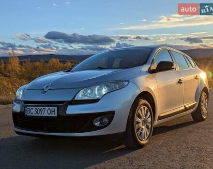 Серый Рено Меган, объемом двигателя 1.5 л и пробегом 224 тыс. км за 6995 $, фото 7 на Automoto.ua