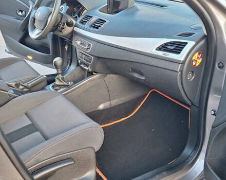 Серый Рено Меган, объемом двигателя 1.6 л и пробегом 210 тыс. км за 7550 $, фото 17 на Automoto.ua