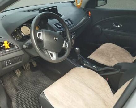 Серый Рено Меган, объемом двигателя 1.5 л и пробегом 280 тыс. км за 7200 $, фото 39 на Automoto.ua