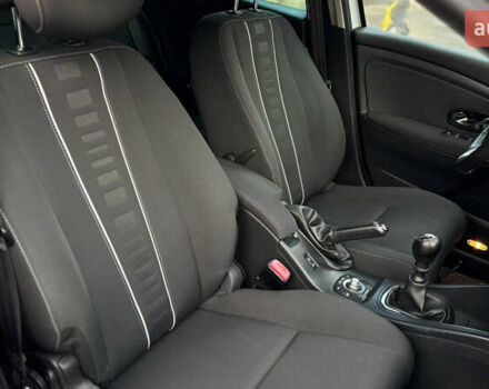 Серый Рено Меган, объемом двигателя 1.5 л и пробегом 215 тыс. км за 7600 $, фото 36 на Automoto.ua