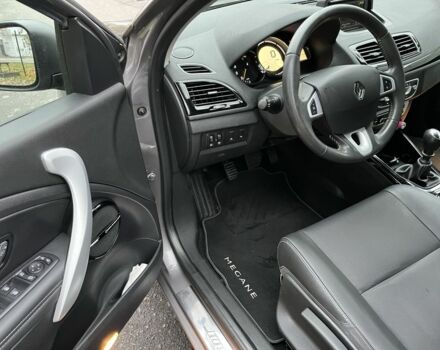 Серый Рено Меган, объемом двигателя 1.5 л и пробегом 275 тыс. км за 8999 $, фото 8 на Automoto.ua