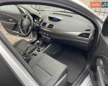 Сірий Рено Меган, об'ємом двигуна 1.5 л та пробігом 326 тис. км за 4500 $, фото 6 на Automoto.ua