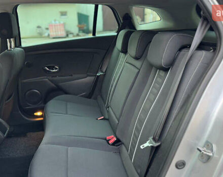 Серый Рено Меган, объемом двигателя 1.5 л и пробегом 215 тыс. км за 7600 $, фото 31 на Automoto.ua