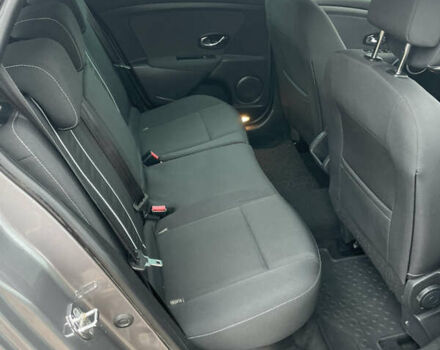 Серый Рено Меган, объемом двигателя 1.5 л и пробегом 263 тыс. км за 9350 $, фото 16 на Automoto.ua