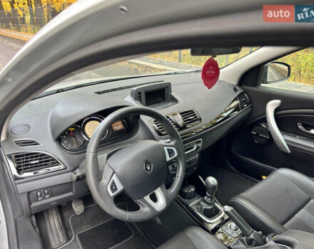 Рено Меган 2012 в Чернигове на Automoto.ua Серый Рено Меган, объемом двигателя 1.5 л и пробегом 218 тыс. км за 8500 $, фото 24 на Automoto.ua