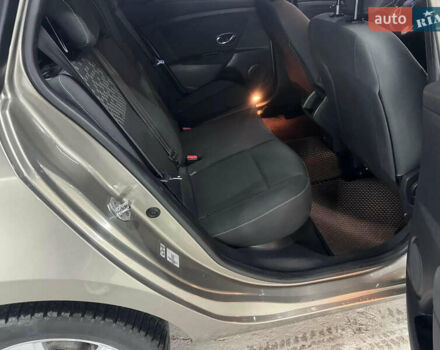 Сірий Рено Меган, об'ємом двигуна 1.46 л та пробігом 360 тис. км за 8200 $, фото 13 на Automoto.ua