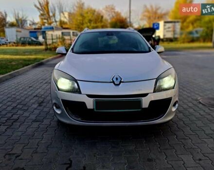 Сірий Рено Меган, об'ємом двигуна 1.9 л та пробігом 266 тис. км за 6800 $, фото 2 на Automoto.ua