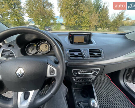 Серый Рено Меган, объемом двигателя 1.46 л и пробегом 231 тыс. км за 7300 $, фото 23 на Automoto.ua