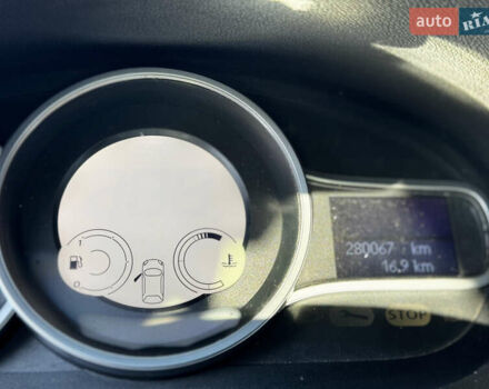 Сірий Рено Меган, об'ємом двигуна 1.6 л та пробігом 280 тис. км за 7150 $, фото 28 на Automoto.ua
