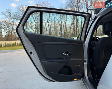 Серый Рено Меган, объемом двигателя 1.5 л и пробегом 184 тыс. км за 7500 $, фото 31 на Automoto.ua