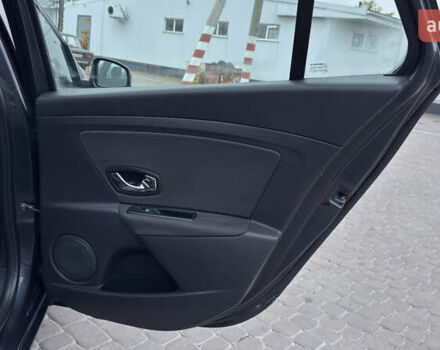 Серый Рено Меган, объемом двигателя 1.46 л и пробегом 183 тыс. км за 8450 $, фото 84 на Automoto.ua