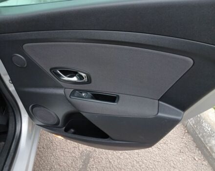 Сірий Рено Меган, об'ємом двигуна 1.5 л та пробігом 280 тис. км за 8250 $, фото 6 на Automoto.ua