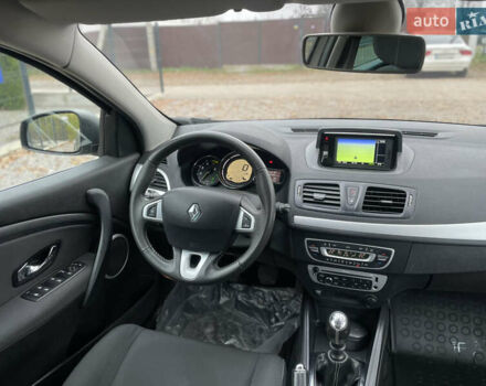 Серый Рено Меган, объемом двигателя 1.5 л и пробегом 263 тыс. км за 9350 $, фото 23 на Automoto.ua