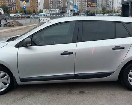 Рено Меган 2012 в Киеве на Automoto.ua Серый Рено Меган, объемом двигателя 1.46 л и пробегом 260 тыс. км за 8800 $, фото 4 на Automoto.ua