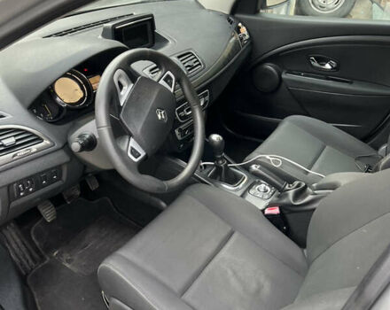 Сірий Рено Меган, об'ємом двигуна 1.5 л та пробігом 300 тис. км за 7400 $, фото 7 на Automoto.ua