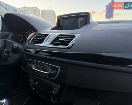 Сірий Рено Меган, об'ємом двигуна 1.46 л та пробігом 275 тис. км за 9350 $, фото 41 на Automoto.ua