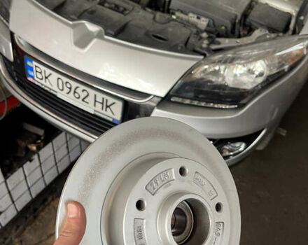 Серый Рено Меган, объемом двигателя 1.5 л и пробегом 222 тыс. км за 9000 $, фото 13 на Automoto.ua