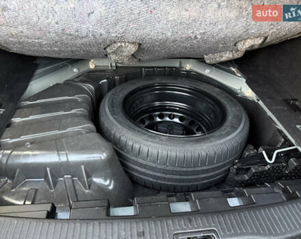 Сірий Рено Меган, об'ємом двигуна 1.46 л та пробігом 275 тис. км за 9350 $, фото 45 на Automoto.ua