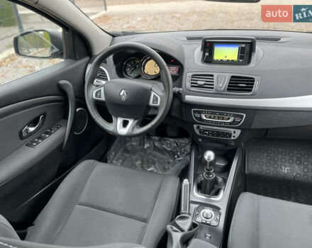 Серый Рено Меган, объемом двигателя 1.5 л и пробегом 263 тыс. км за 9350 $, фото 21 на Automoto.ua
