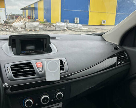 Серый Рено Меган, объемом двигателя 1.46 л и пробегом 239 тыс. км за 5300 $, фото 9 на Automoto.ua