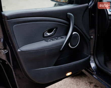 Серый Рено Меган, объемом двигателя 1.46 л и пробегом 189 тыс. км за 7500 $, фото 18 на Automoto.ua