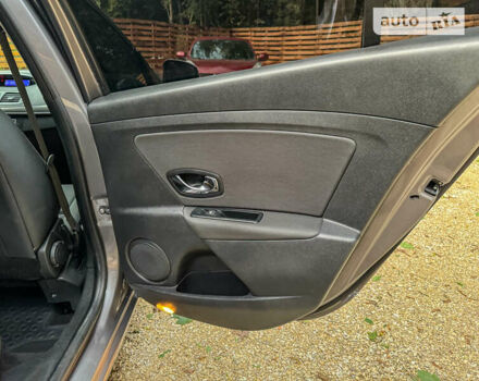 Серый Рено Меган, объемом двигателя 1.5 л и пробегом 190 тыс. км за 8450 $, фото 69 на Automoto.ua