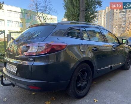 Серый Рено Меган, объемом двигателя 1.5 л и пробегом 237 тыс. км за 7500 $, фото 2 на Automoto.ua