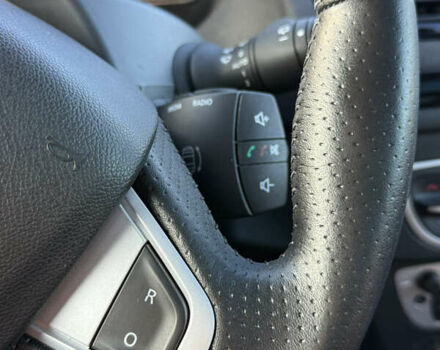 Сірий Рено Меган, об'ємом двигуна 1.5 л та пробігом 235 тис. км за 8900 $, фото 48 на Automoto.ua