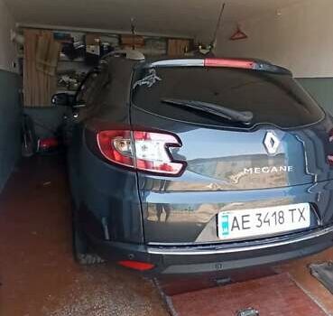 Сірий Рено Меган, об'ємом двигуна 1.46 л та пробігом 325 тис. км за 8700 $, фото 36 на Automoto.ua