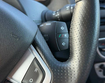 Серый Рено Меган, объемом двигателя 1.5 л и пробегом 235 тыс. км за 8500 $, фото 46 на Automoto.ua